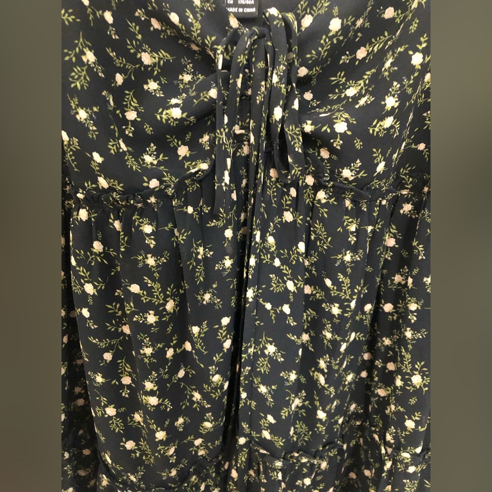 Forever 21 Black floral dress - Picture 6 of 10